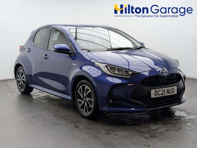 2021 Toyota Yaris 1.5 VVT-h Design Hatchback 5dr Petrol Hybrid E-CVT Euro 6 (s/s) (116 ps) RE HAT...