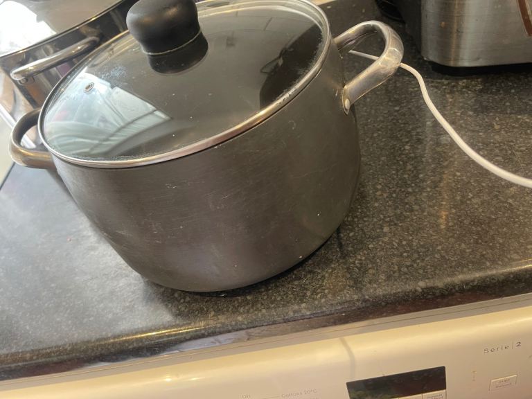 Prestige HARD ANODISED Large Pot with Lid – Good Condition