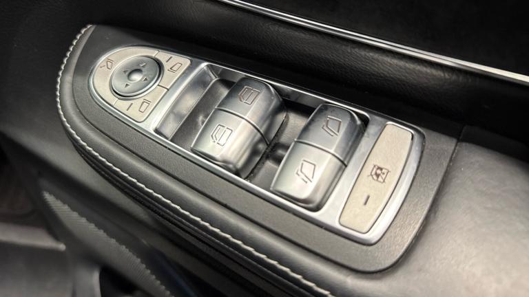 2020 Mercedes-Benz V-Class V220 d Sport 5dr 9G-Tronic [Extra Long] Diesel Estate Estate Diesel Au...