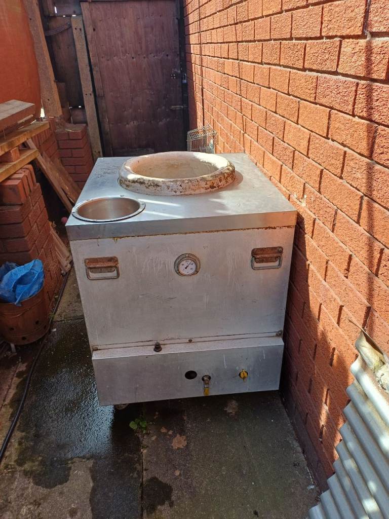 Commercial Tandoor Oven – Stainless Steel, Used Condition