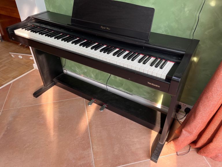 Electric Piano - Technics PX44