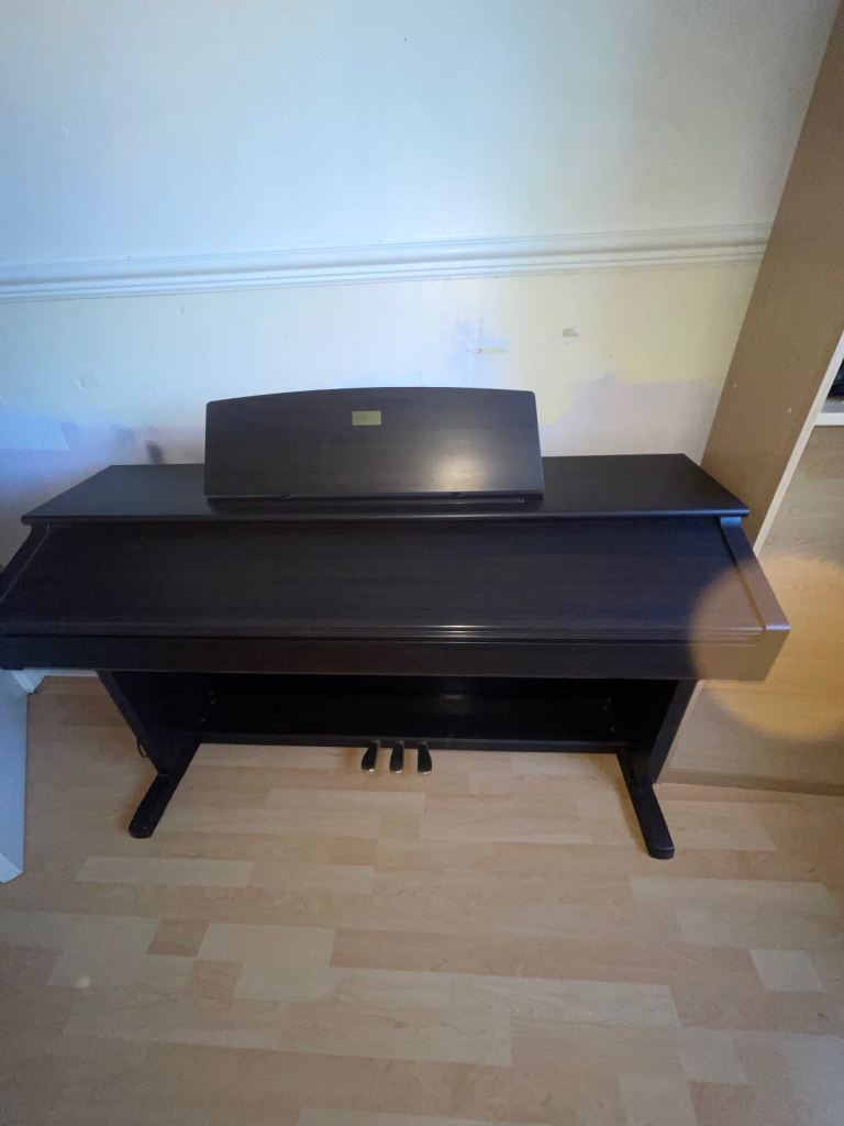 Celviano electric piano 