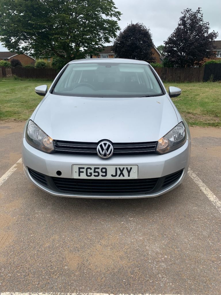 2009 VW Golf 1.6 TDI SE Bluemotion 65+ MPG 10 months MOT £20 Road Tax