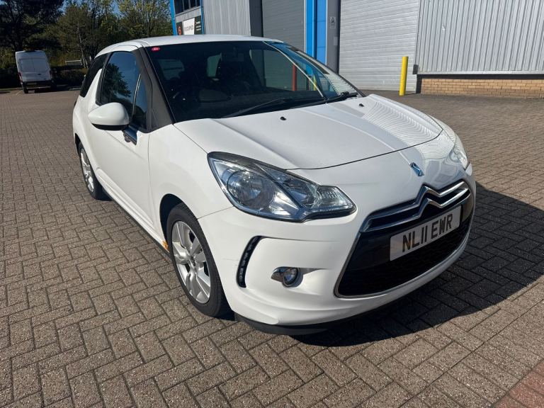 2011 Citreon ds3 1.6 hdi diesel LIMTED edition   Mot 2026   Only £20 year road tax  Service history