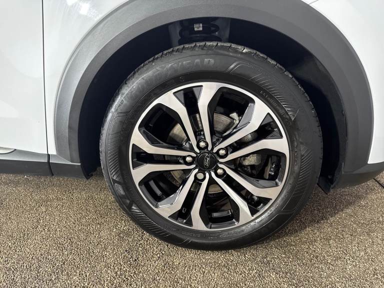 2024 Ford Puma 1.0 EcoBoost Hybrid mHEV Titanium 5dr Hatchback Petrol Manual