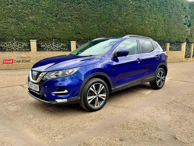 2017 Nissan Qashqai 1.2 DiG-T N-Connecta 5dr HATCHBACK PETROL Manual