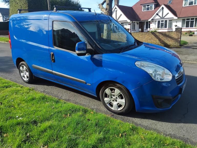 2017 Vauxhall Combo 2000 1.6 CDTI 16V 105 H1 Sportive Van Euro 6 [SS] PANEL VAN Diesel Manual
