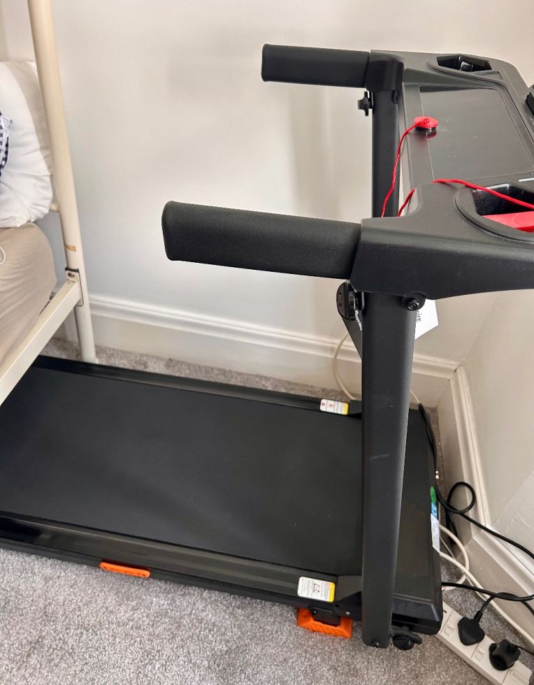 Home Use Treadmill SF10 – Good Condition