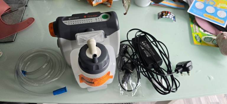 DeVilbuss VacuAide 7310 Compact Portable Suction Machine – As Good As New