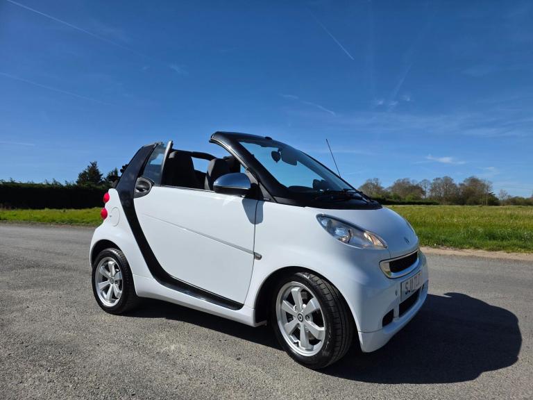 2011 smart fortwo Passion mhd 2dr Softouch Auto [2010] CONVERTIBLE PETROL Automatic
