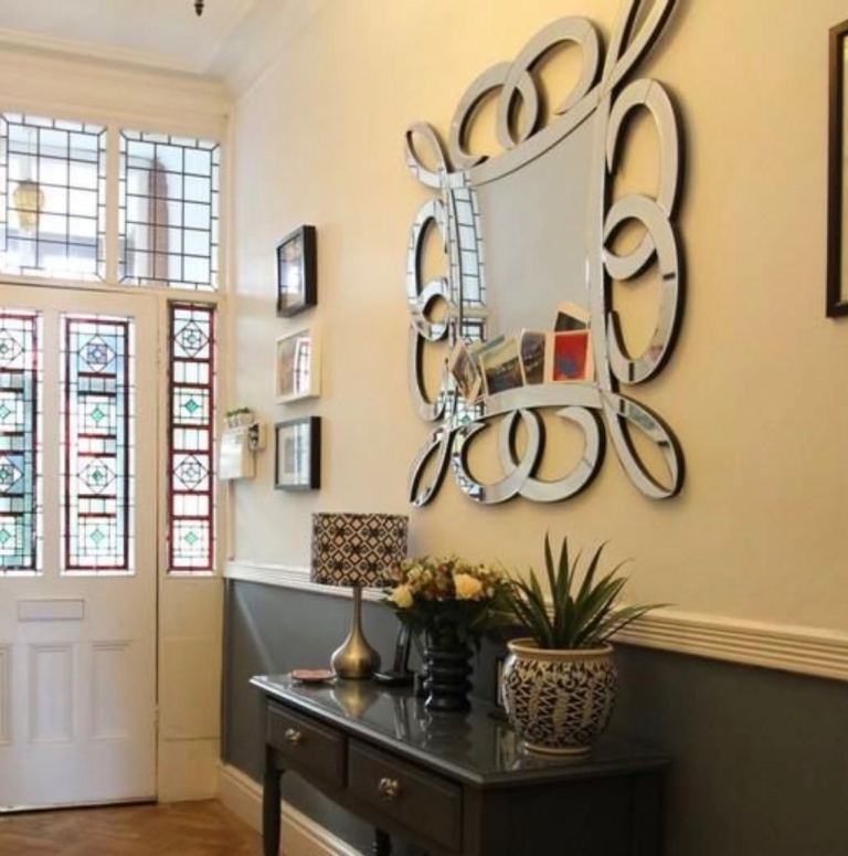 Beautiful ornate mirror 