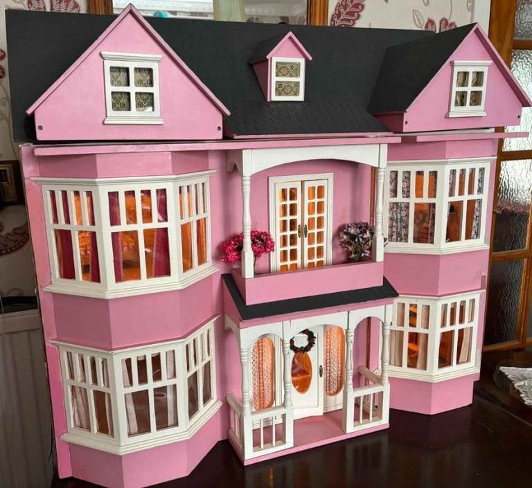 Lovely Large Dolls House Wired With Electric Lights & Furniture.