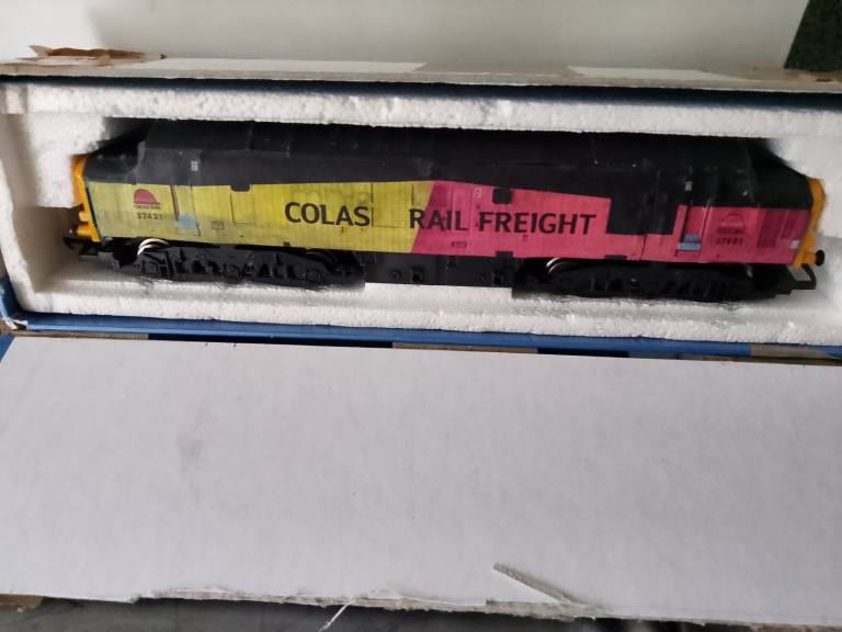 Colas Rail Freight Model Train Locomotive