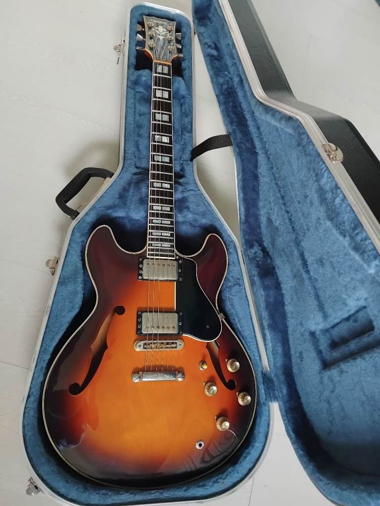 Yamaha SA2000 vintage guitar made in Japan 1981 coil split refret hard case MIJ 335 style 