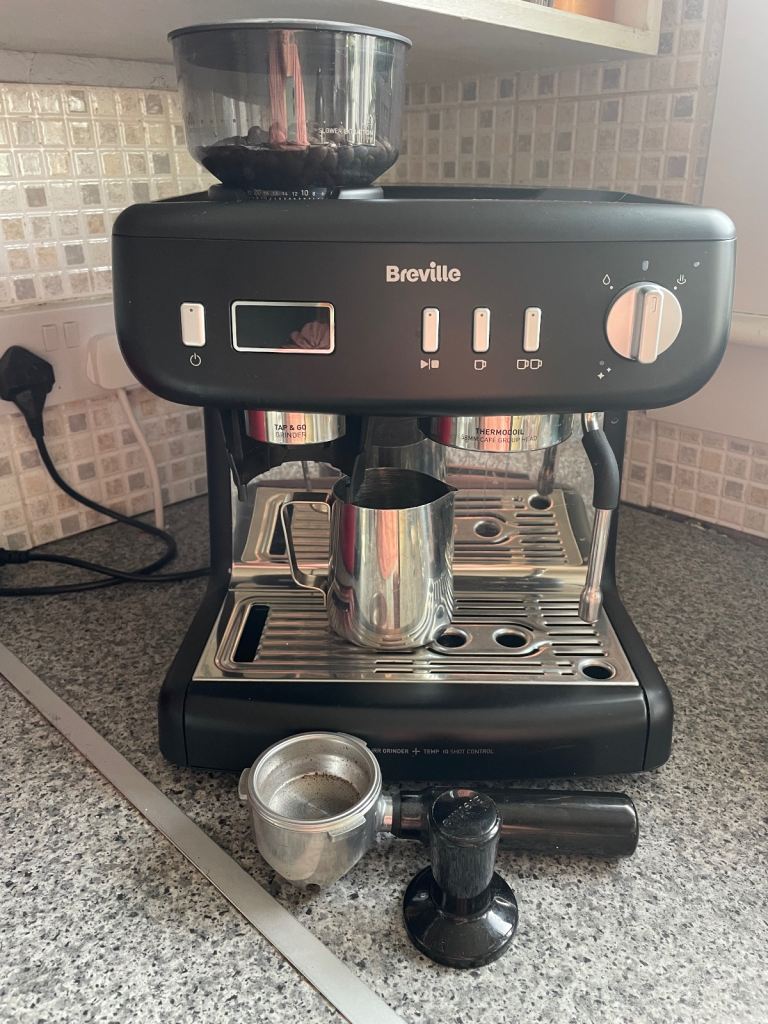 O.N.OBreville Barista Max Plus + Coffee Grinder, Molk frother, Espresso 