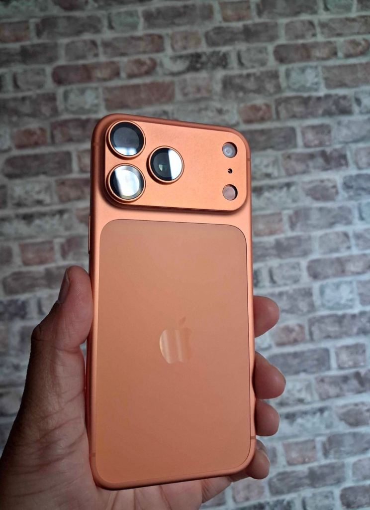 Apple iPhone 17 Pro max – Orange, As Good As New