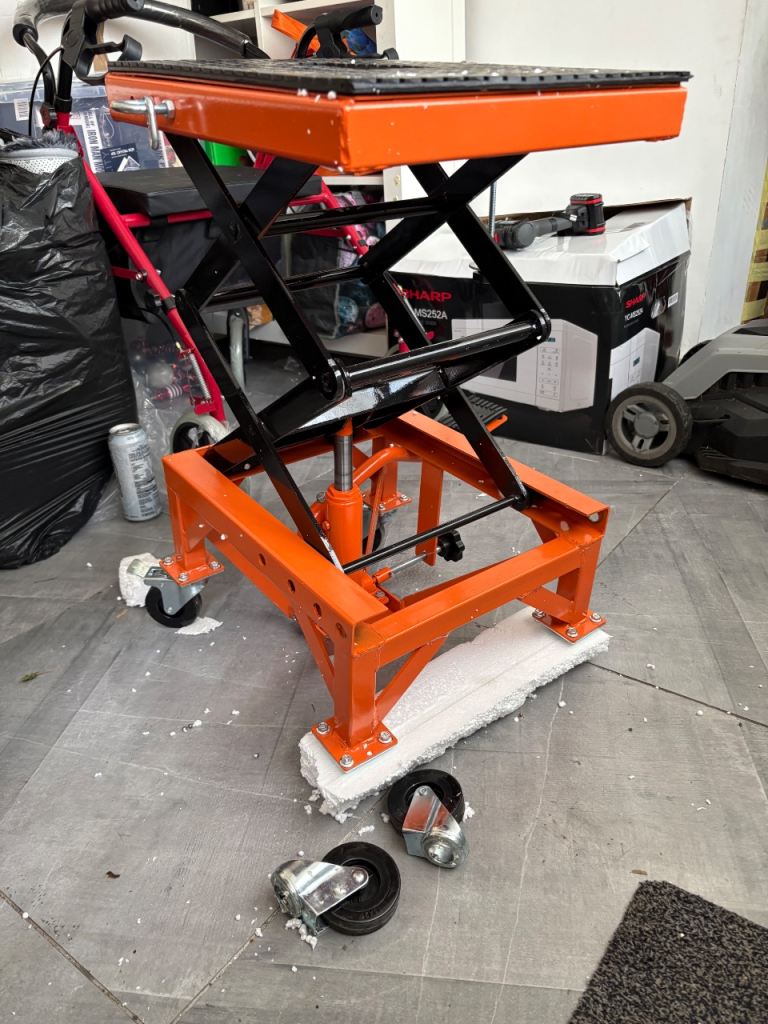 Motorbike scissor Jack