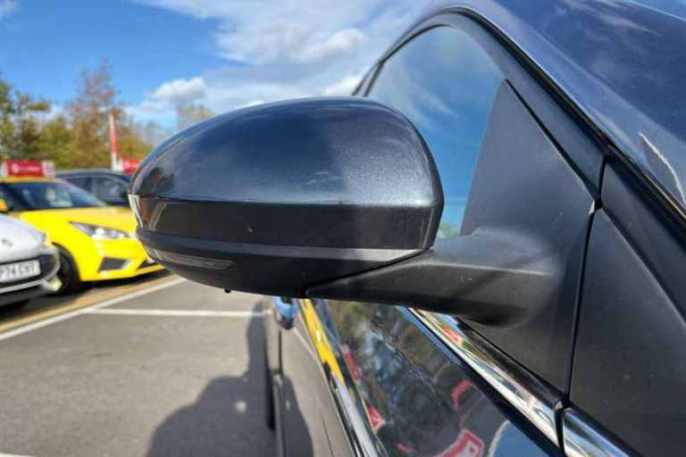 2022 Renault Megane 1.6 E-TECH PHEV 160 Iconic 5dr Auto ESTATE PETROL/ELECTRIC Automatic