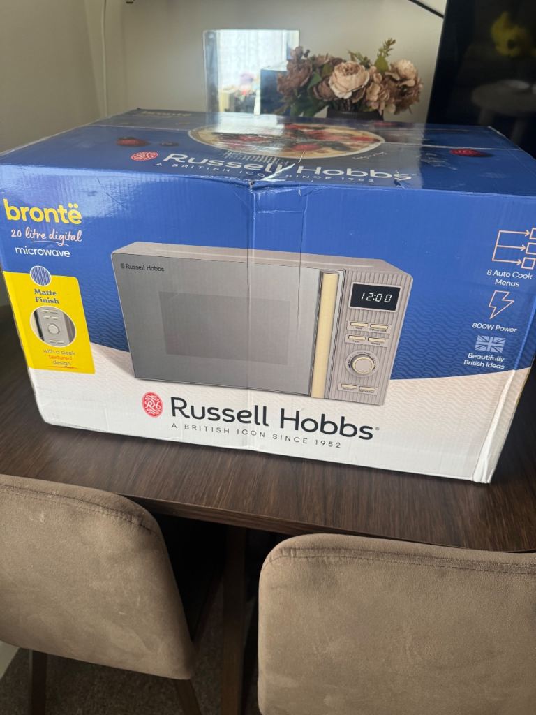 Brand New Russell Hobbs Brontë 20 Litre Digital Microwave