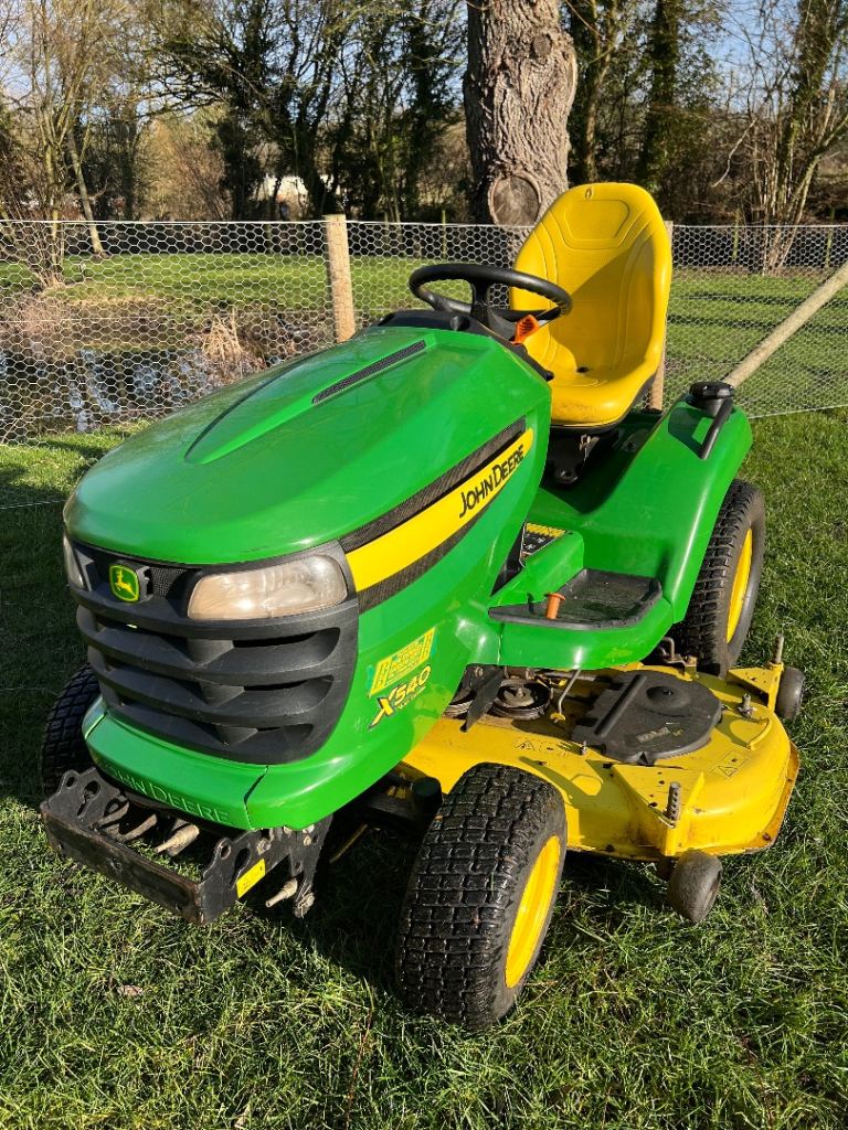 John Deere x540 Ride On Lawn Mower 