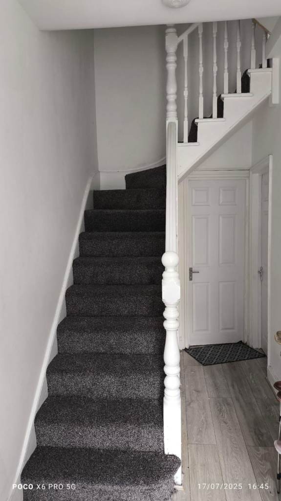 1 Double bed- ILFORD- for couple inluding all bills except electricity