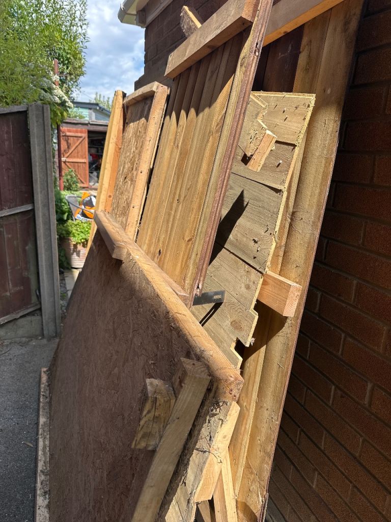 Free wood for burning 