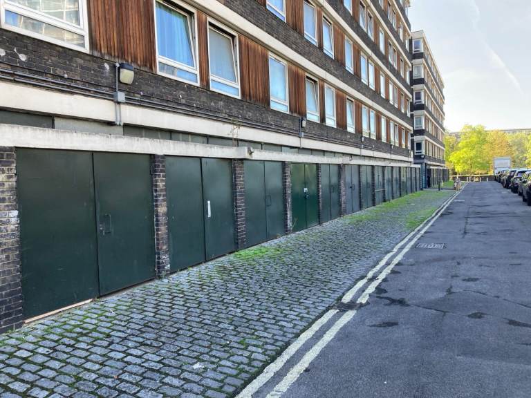 Garage to rent in London (SE5) | Stashbee
