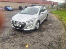 2013 hi Hyundai i30 diesel six speed mot 14/010/26  135876 miles