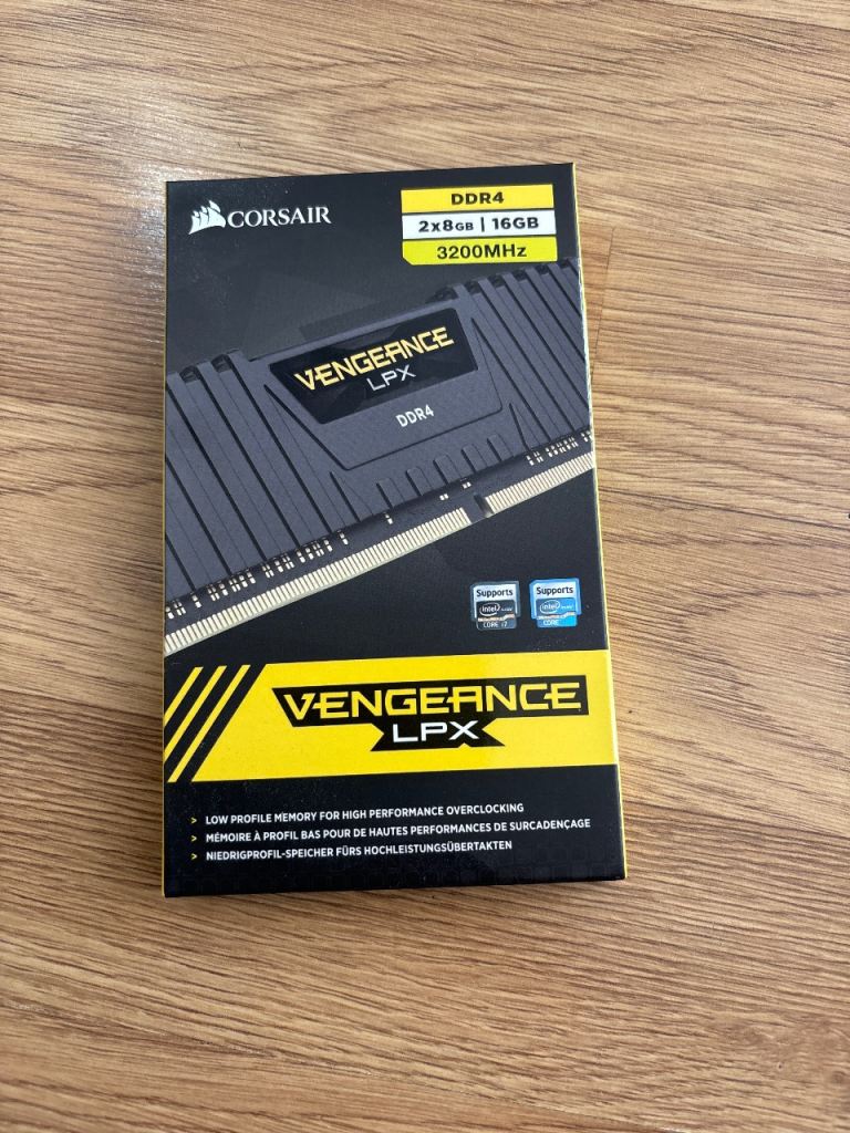 image for 16GB (2x 8Gb) DDR4 3200Mhz RAM -Boxed