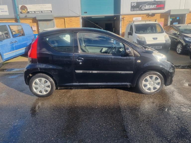 2009 Peugeot 107 1.0 Urban 3dr HATCHBACK Petrol Manual