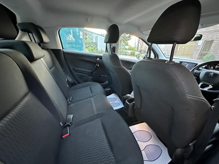 2017 Peugeot 208 1.2 PureTech Active Euro 6 5dr HATCHBACK Petrol Manual