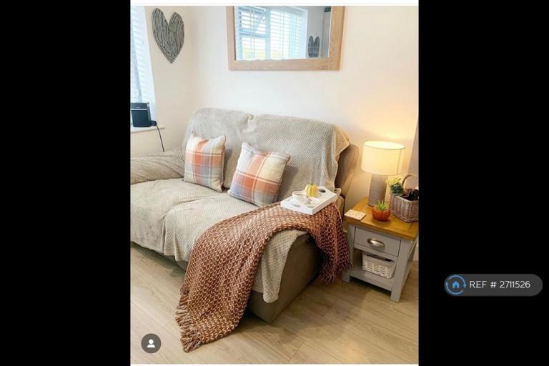 2 bedroom flat in Marie Court, Bournemouth, BH9 (2 bed) (#2711526)