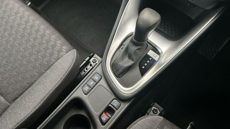 2023 Toyota Yaris 1.5 VVT-h Icon Hatchback 5dr Petrol Hybrid E-CVT Euro 6 (s/s) (116 ps) HATCHBAC...