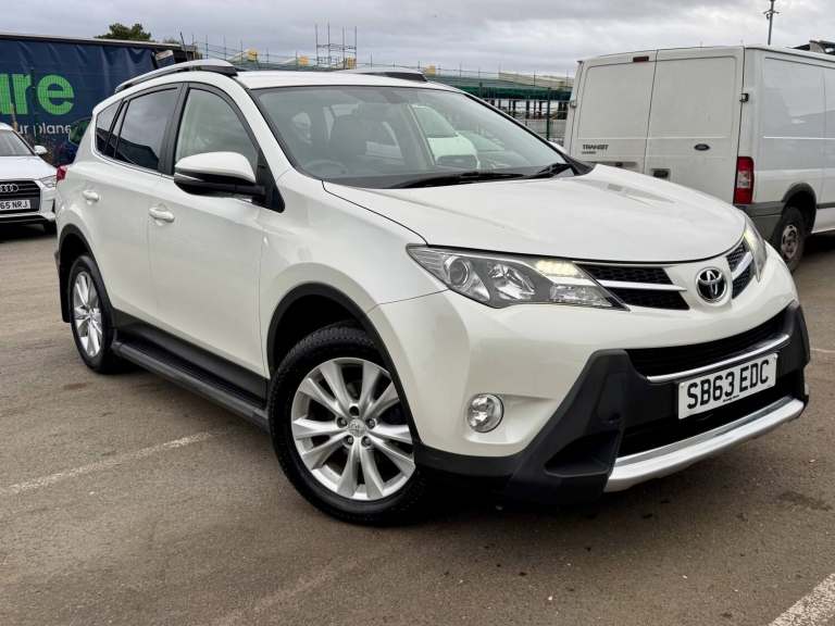 2013 Toyota RAV4 2.2 D-CAT Invincible SUV Diesel Automatic