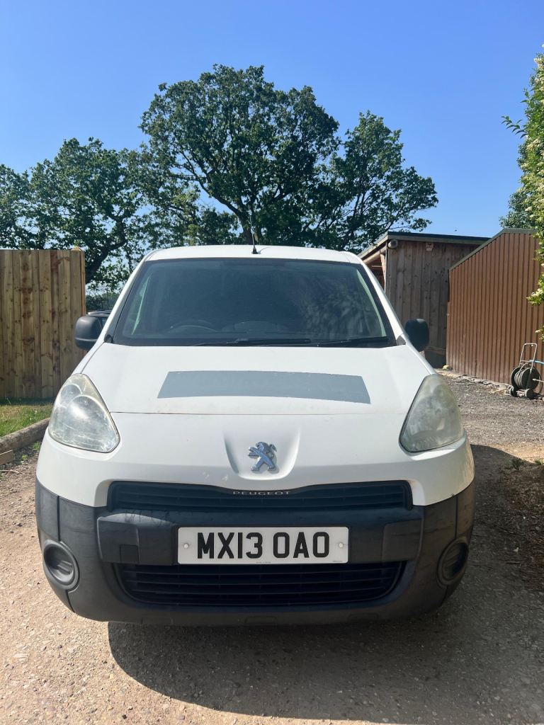 2013 Peugeot Panther-ULEZ COMPLIANT