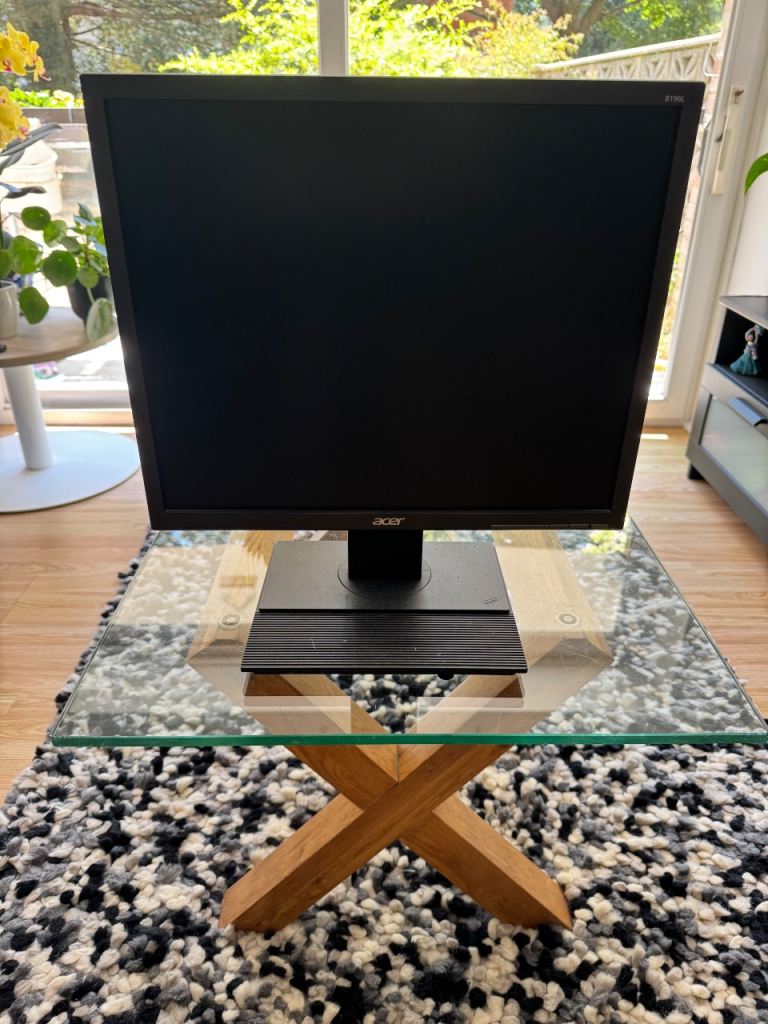 19” ACER external monitor/screen