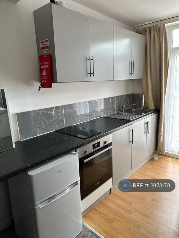 1 bedroom in Barley Lane, Essex, IG3 (#2873170)