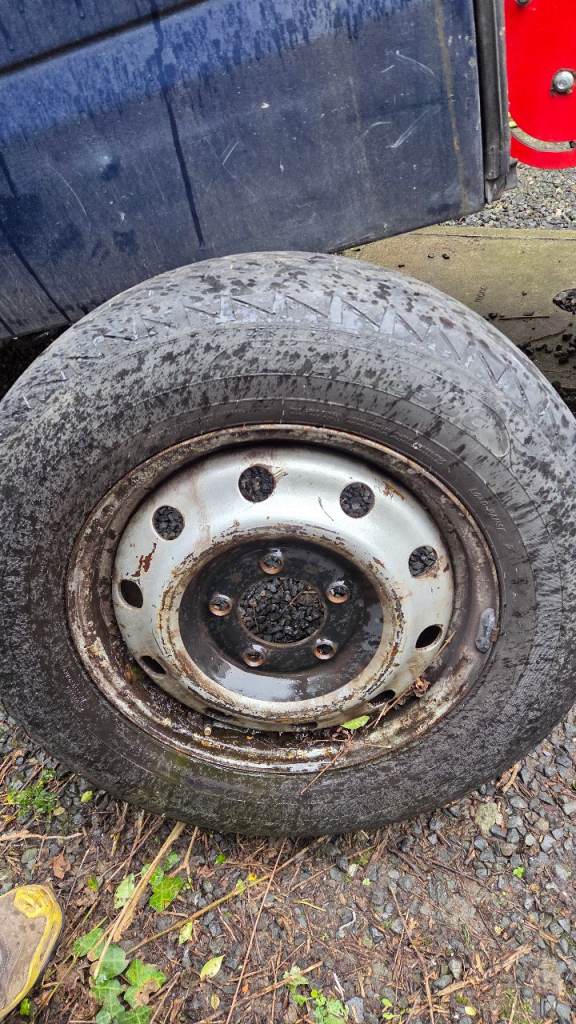 Vauxhall movano wheels with tyres