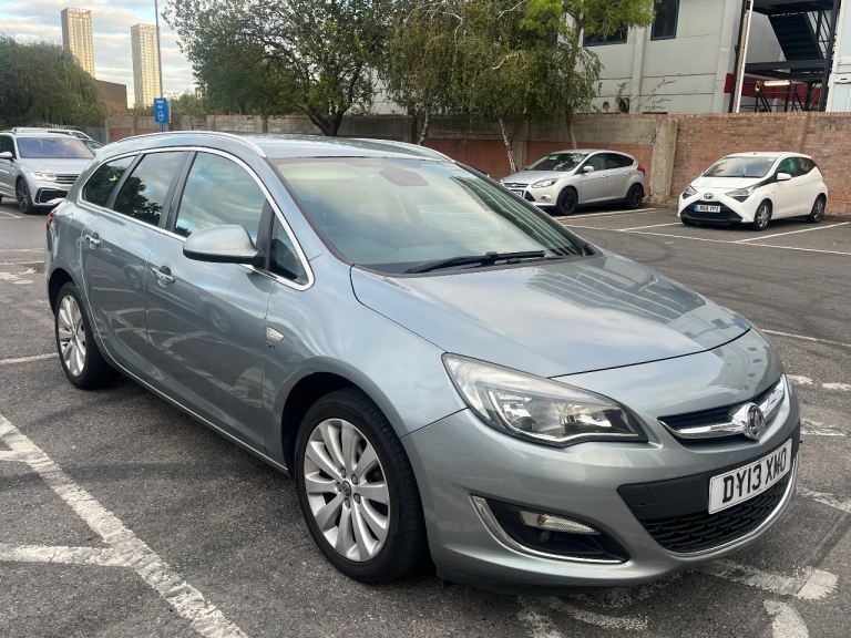 2013 Vauxhall Astra 1.6 16V SE Sports