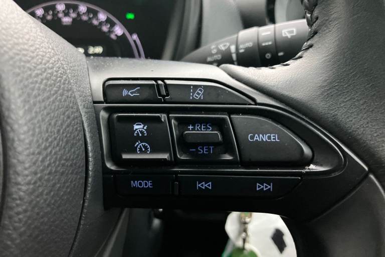 2024 Toyota Aygo X 1.0 VVT-i Edge 5dr Auto Hatchback PETROL Automatic