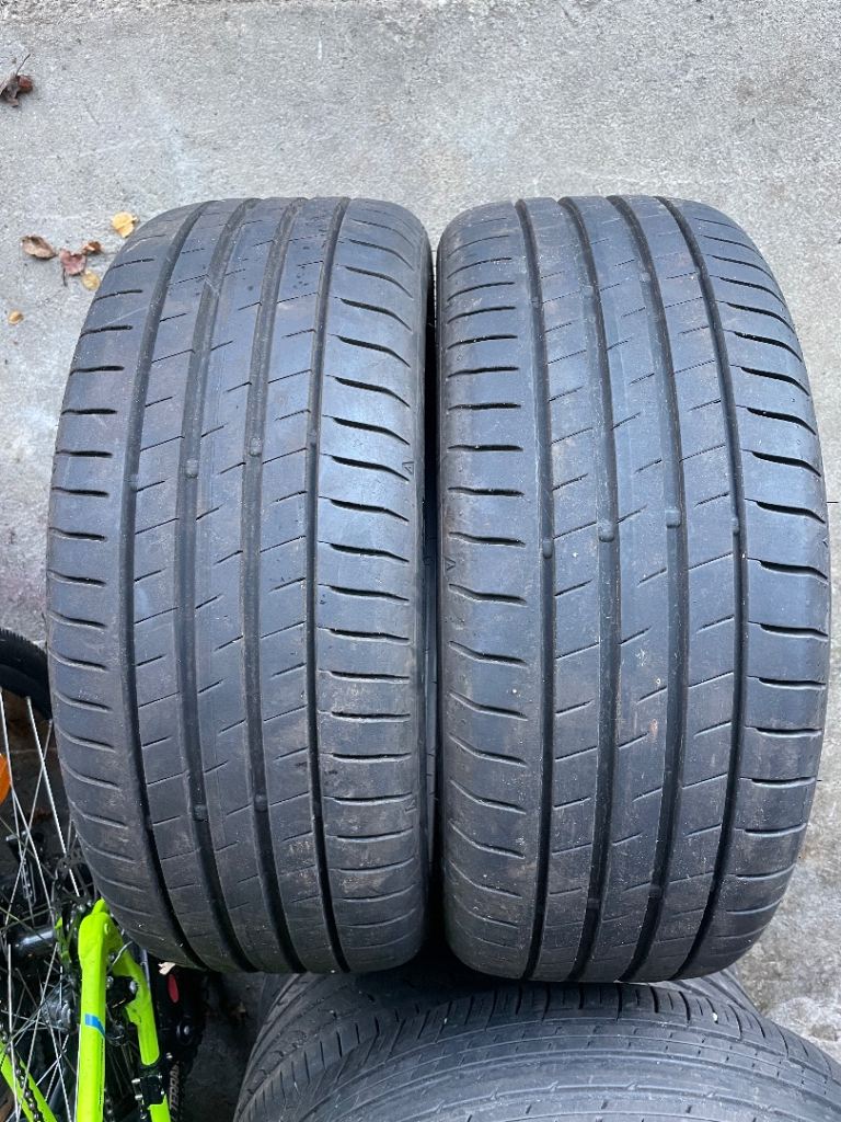 2 x 225/45 R17 Falken Ziex ZE320 94W XL - MATCHING PAIR