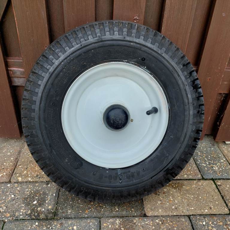 Trailer wheel, tyre; unused & as new