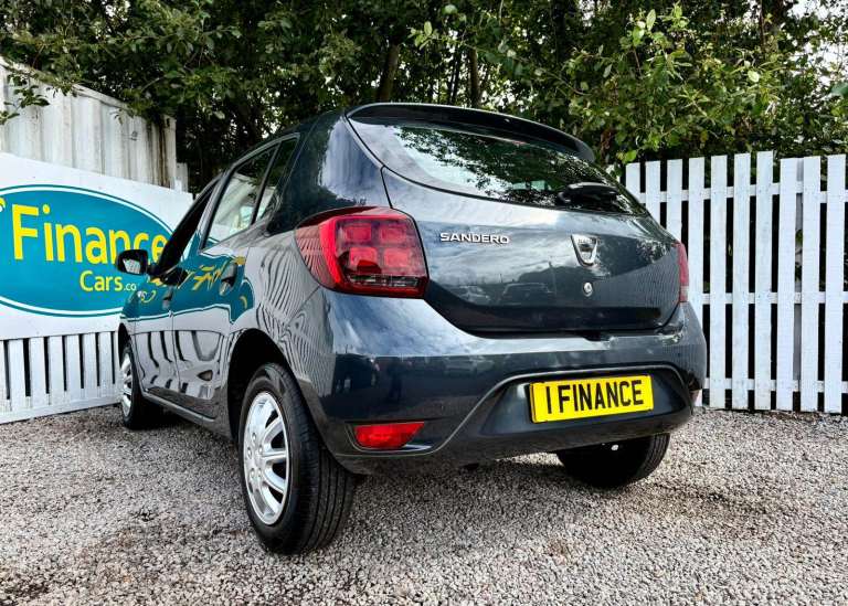 CAN'T GET CREDIT? CALL US! Dacia Sandero 0.9 TCe Essential, 2020, Manual - £99 DEPOSIT, £40 PER WEEK
