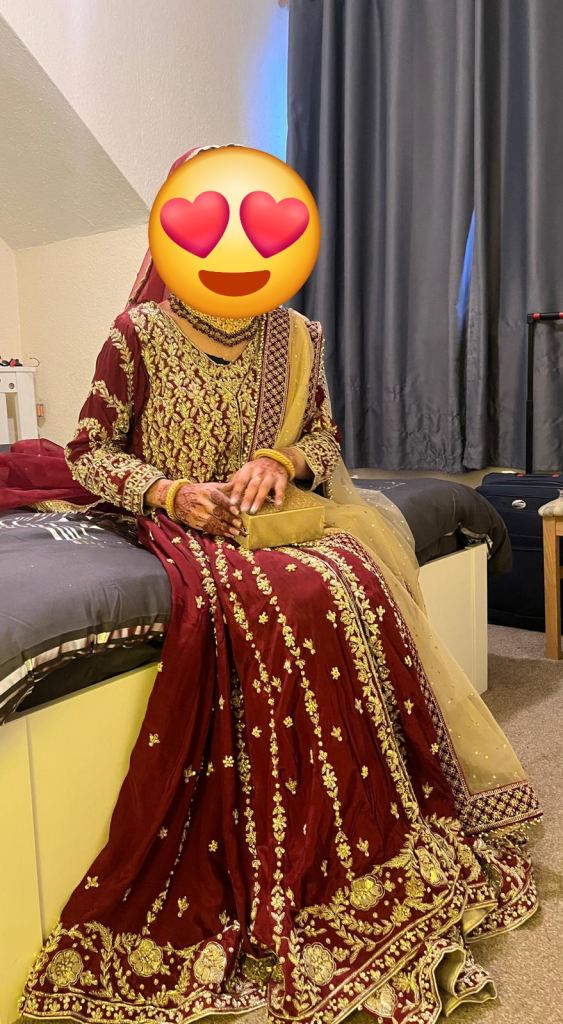 Bridal dress 