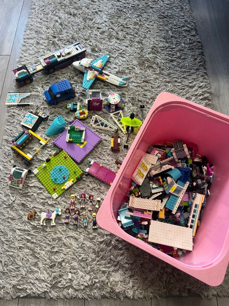Large LEGO Friends Bundle – Good Condition, Multicoloured