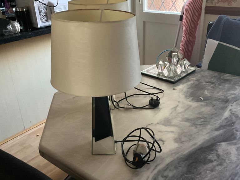 table lamps x2