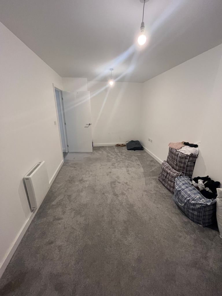 URGENT: Room to share - Wembley-Alperton