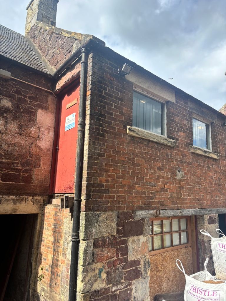 Reclaimed red bricks 