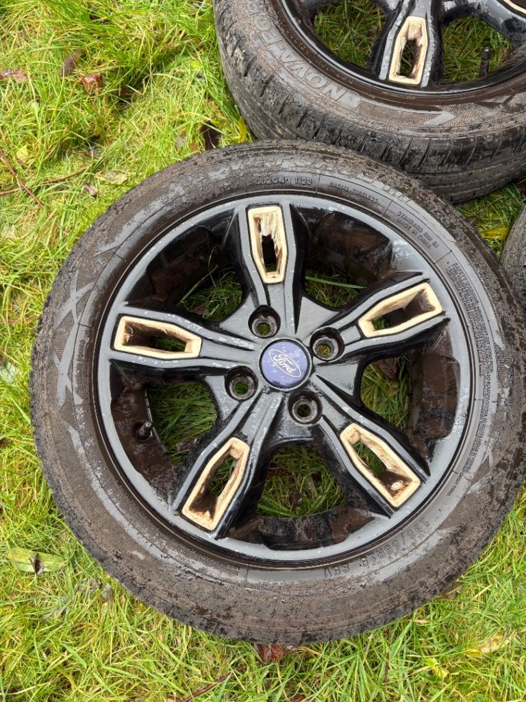15” 4x108 Ford fiesta zetec ecoboost spoke alloy wheels alloys with tyres black