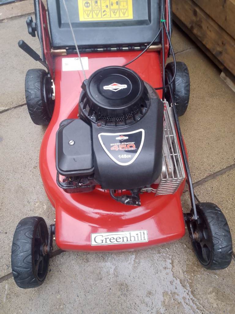 18" Greenhill self propelled Petrol Lawnmower with Briggs & Stratton Engine – Good Condition